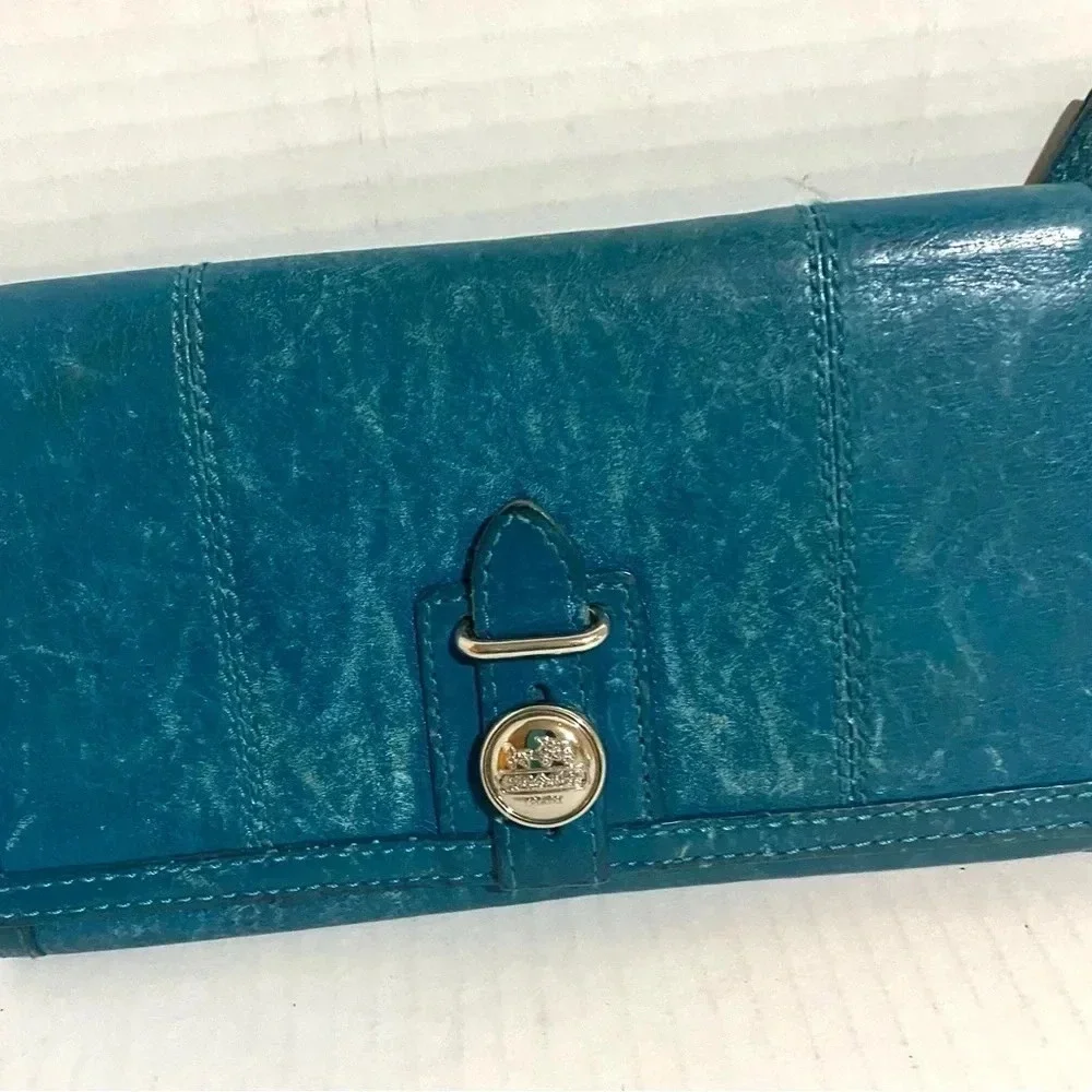 Coach vintage blue leather wallet
